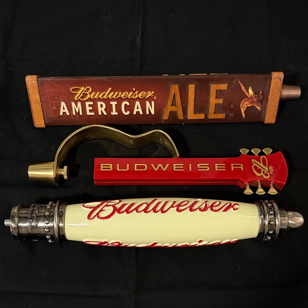 Collectible Budweiser tap handles bundle of 3